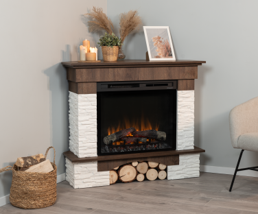 Kominek elektryczny Porto narożny orzech we wnętrzu